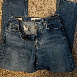 Levi wedgie straight jeans size 26